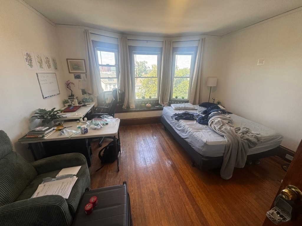 Foto principal - 582 Cambridge St