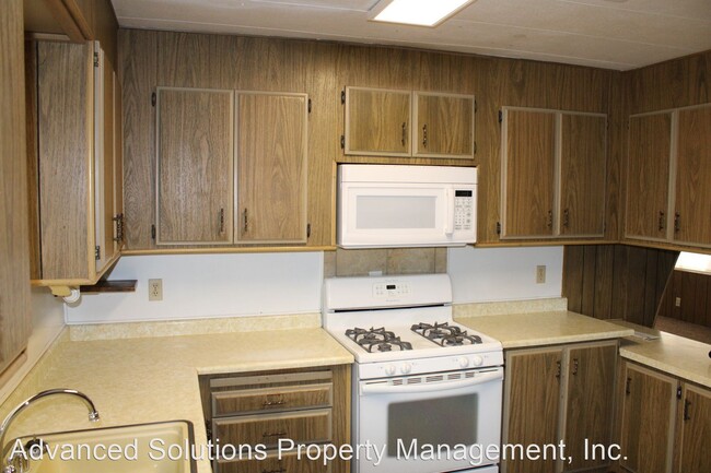 Building Photo - 2 br, 2 bath House - 16885 Mcleod Rd