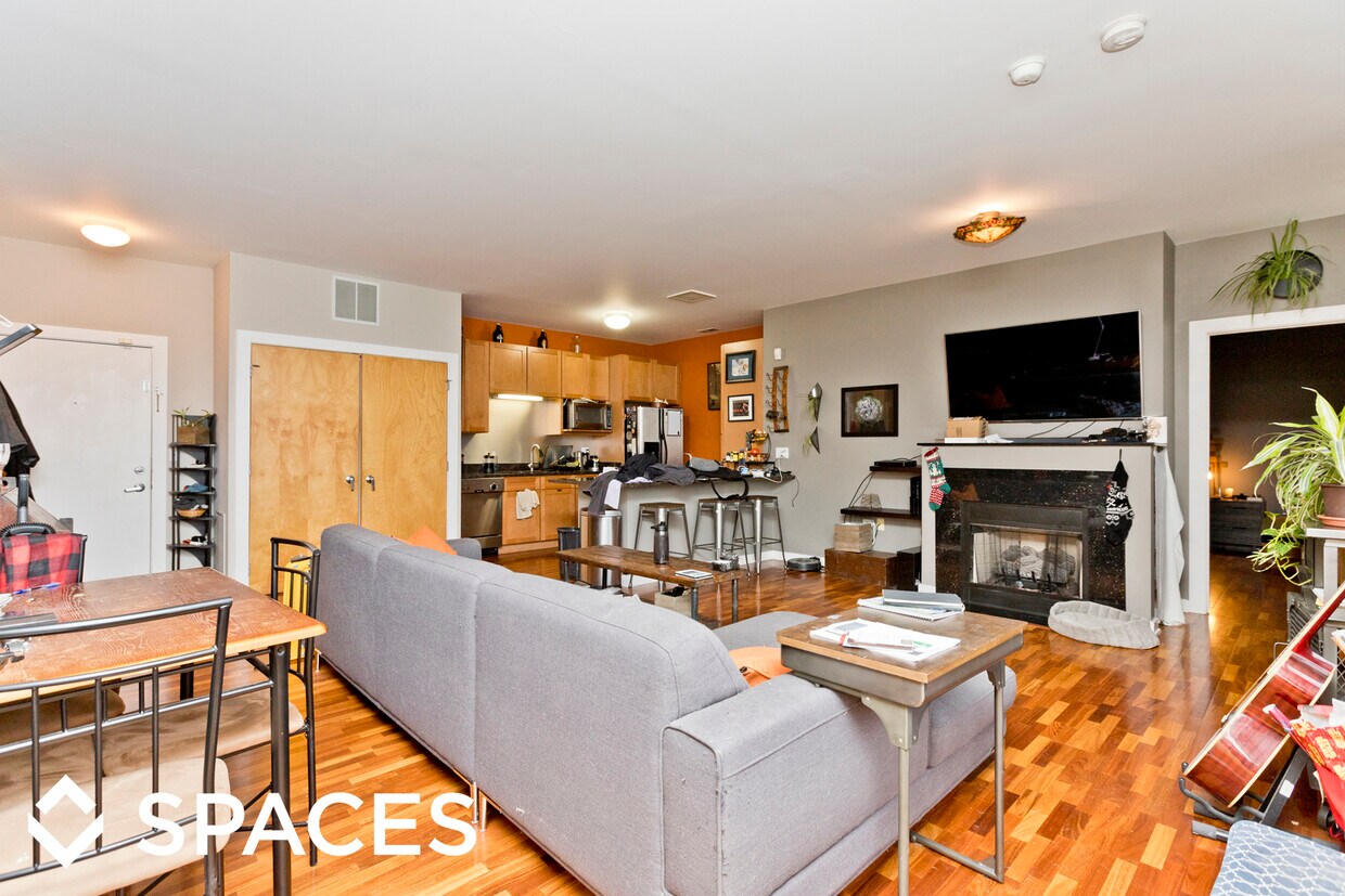Foto principal - 1601 S Halsted St