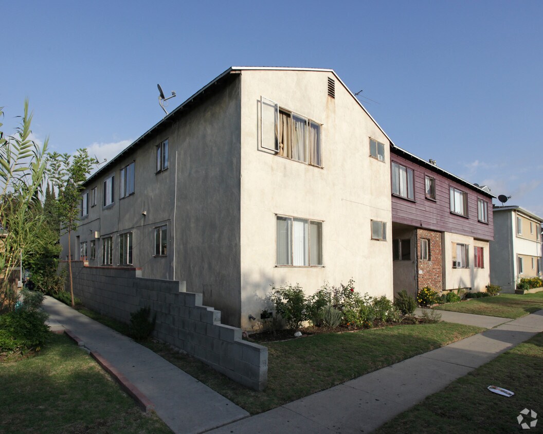 Foto del edificio - 3922 Sawtelle Blvd
