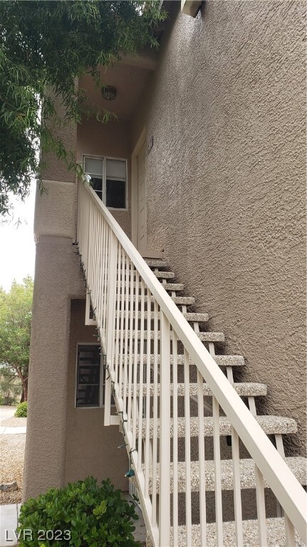 Primary Photo - 75 N Valle Verde Dr