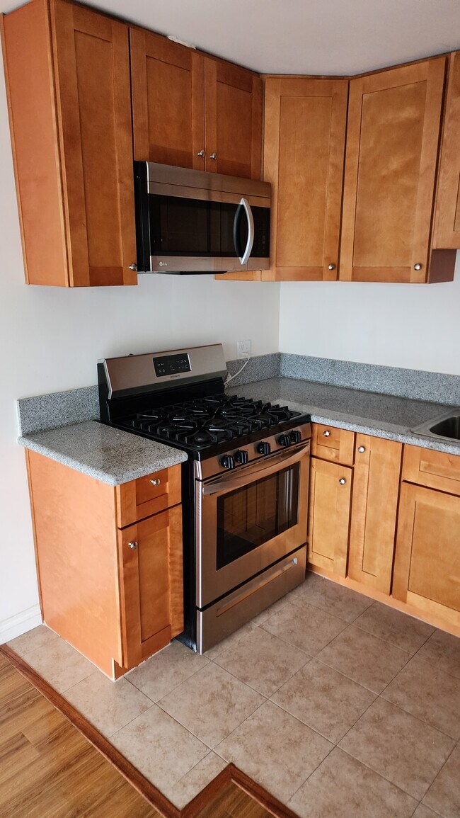 Kitchen View 2 - 400 Raymondale Dr