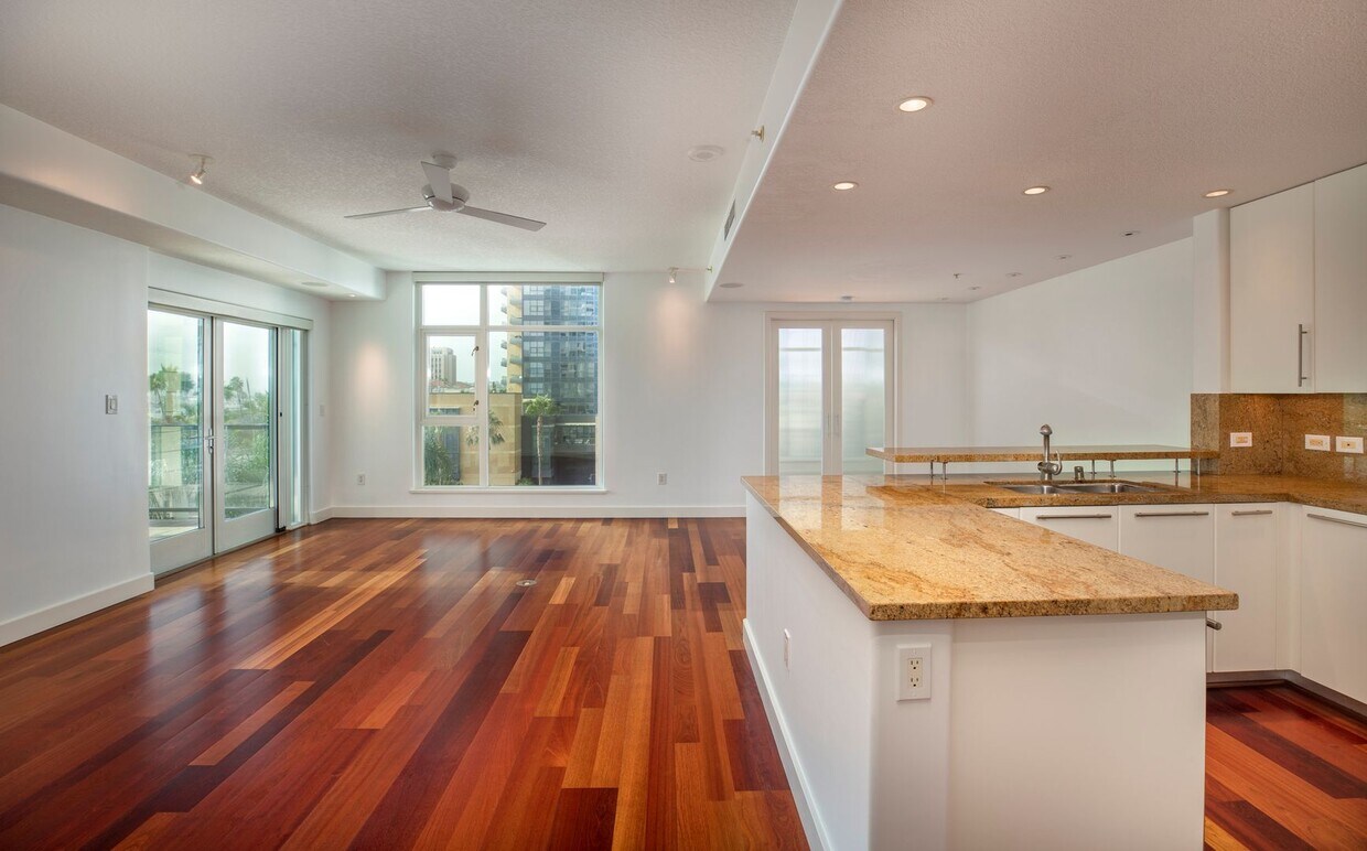 Foto principal - Luxurious and Spacious Condo at The Grande...