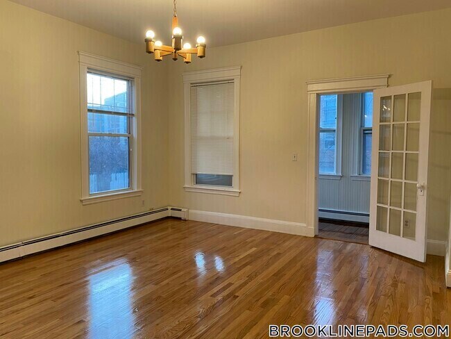 Foto del edificio - 30 Babcock St