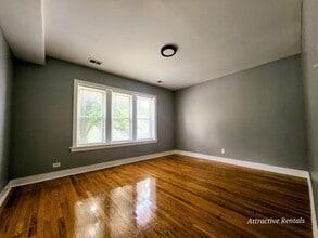 Building Photo - 1615 W 78th St