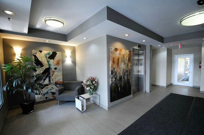 Building Photo - Grandmont Apartments