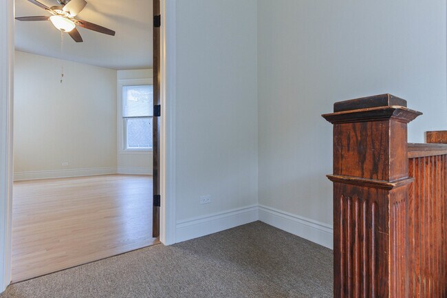 Foto del edificio - 4253 N Lowell Ave