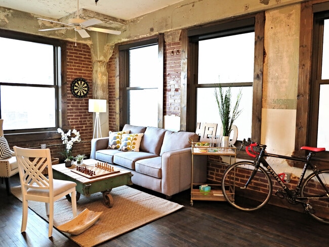 Building Photo - Pressbox Lofts