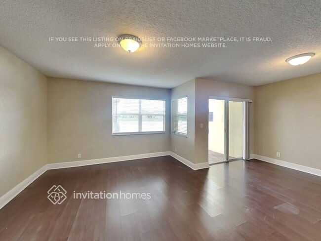 Foto del edificio - 836 Imperial Lake Rd