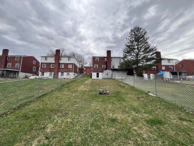 Building Photo - 320 San Juan Dr