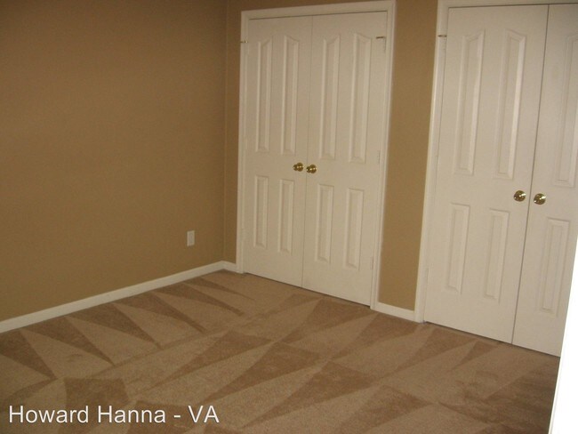 Building Photo - 3 br, 2 bath House - 100 Lands End Lane