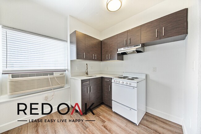 Foto del edificio - ~1 Month FREE~ Bright and Spacious Studio ...