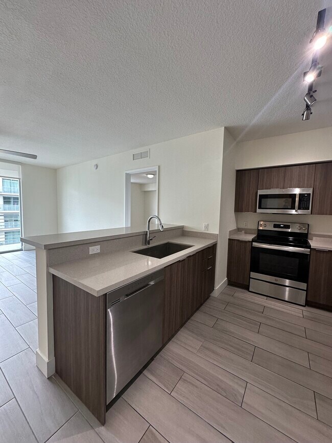 Building Photo - 1143 NW 6th St