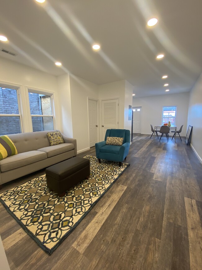 Living room - 11634 Madison Ave