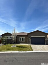 Building Photo - 8370 Simsbury Dr