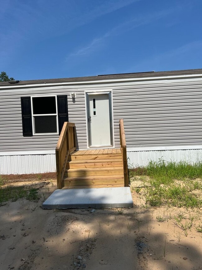 Building Photo - Brand New! Move In Ready & Close to Downto...