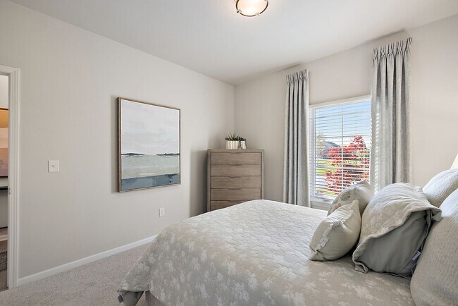 Foto del edificio - 3 Bedroom 3 Bathroom Townhome with First Floor Primary Suite