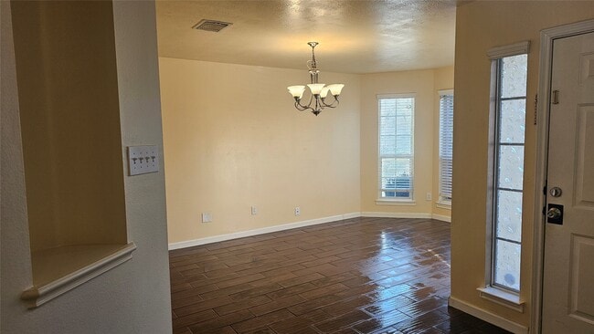 Foto del edificio - 2320 Shady Pine Dr