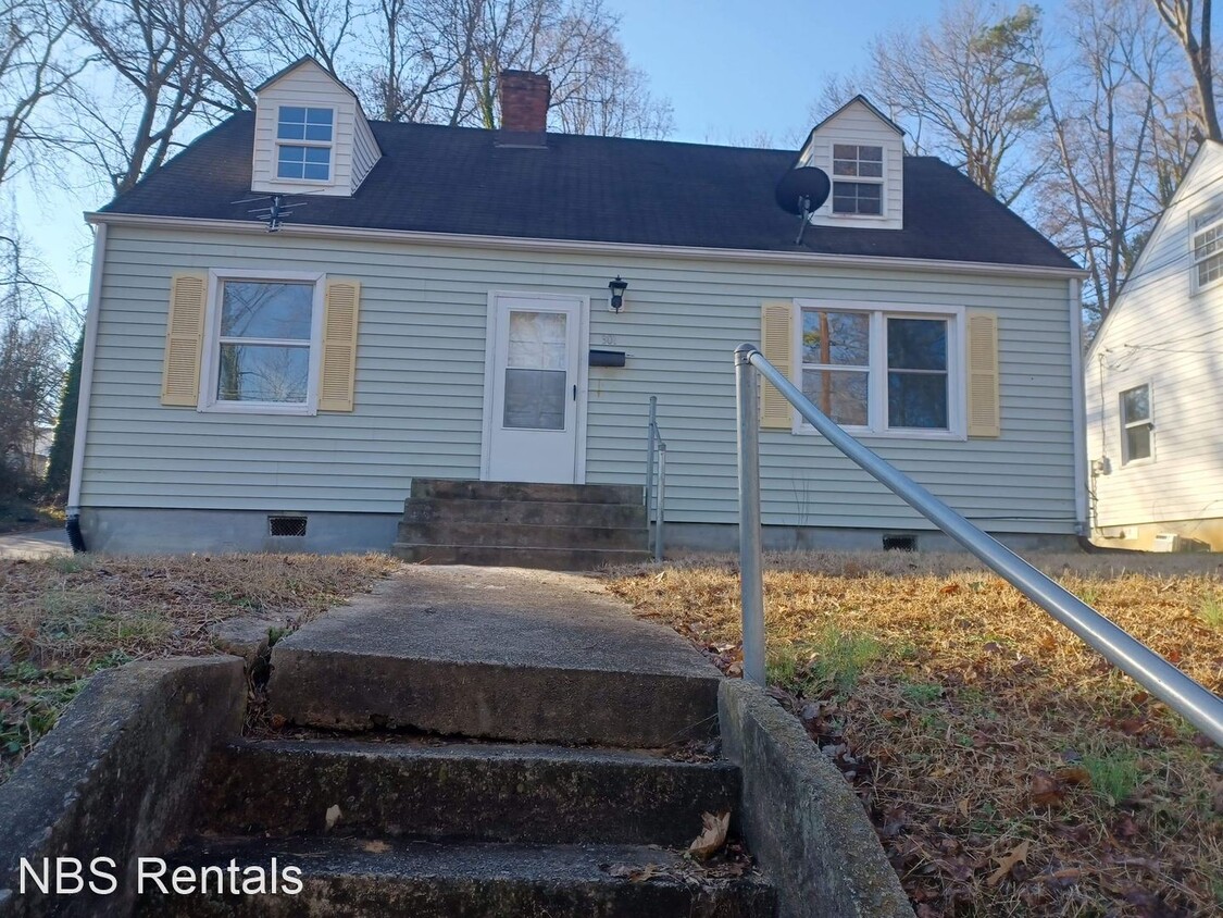 Primary Photo - 2 br, 1 bath House - 301 Dudley Street