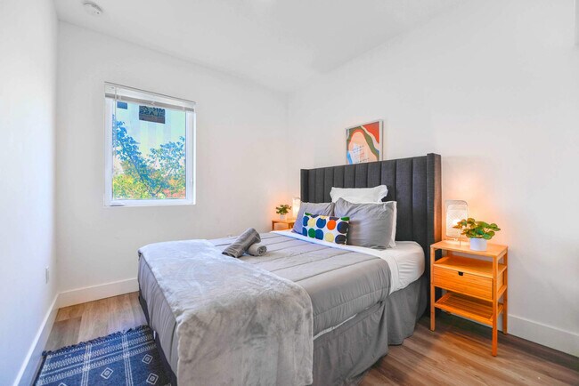 Building Photo - 1175 NW 26th St