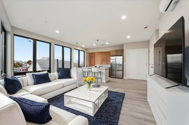 Building Photo - 3516 John F. Kennedy Blvd