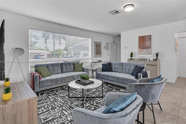 Foto del edificio - 6511 Hayes St