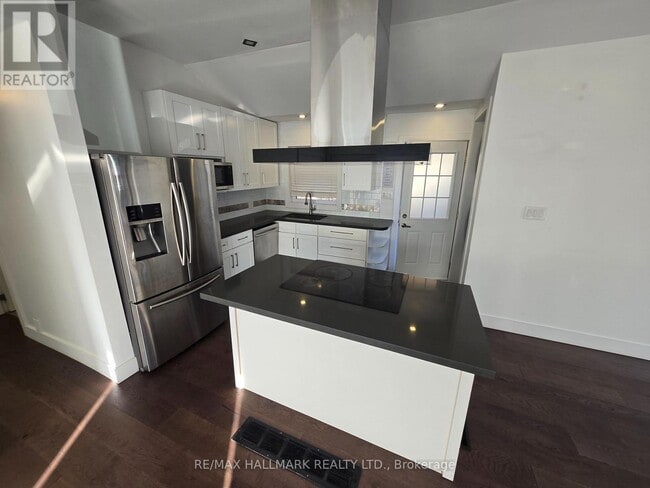 Building Photo - 18 Deerfield Rd