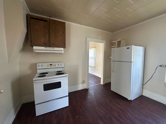 Building Photo - Now Available For Rent!