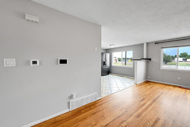 Foto del edificio - $1,895.00, 3 bed, 2 bath located in Fountain