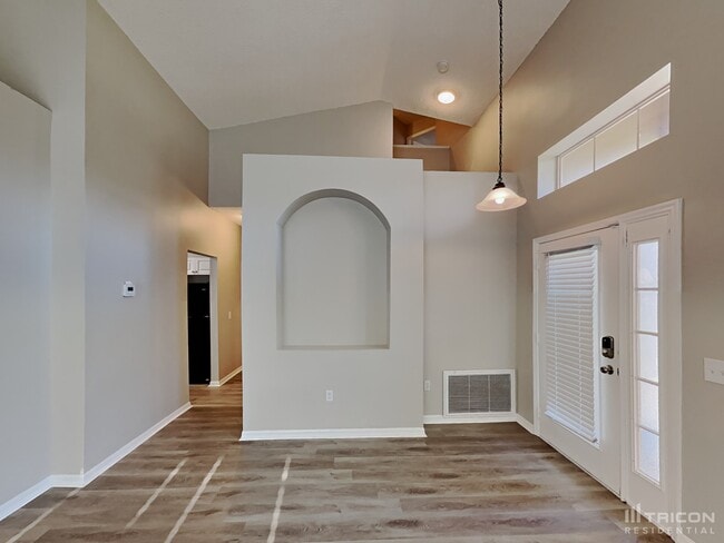 Building Photo - 5421 Dahlia Reserve Dr