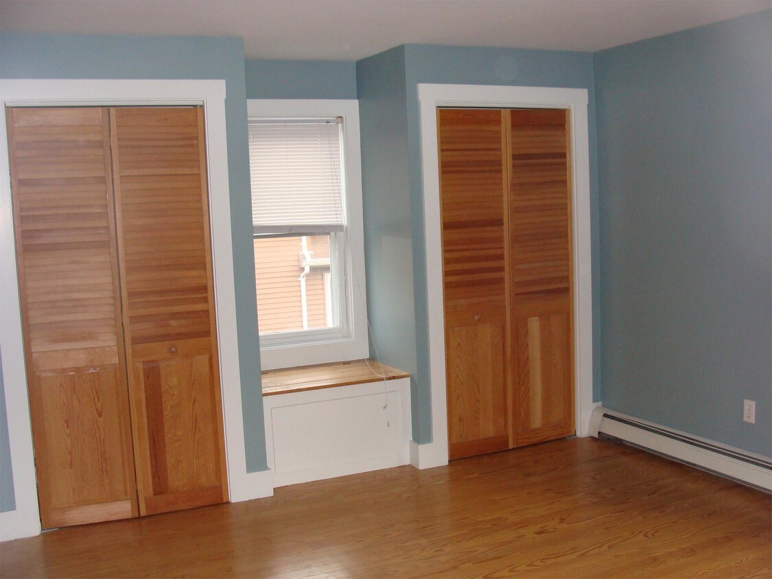 21 E Britannia St Unit 2, Taunton, MA 02780 Apartment for Rent in