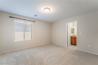 Building Photo - 6111 Scarlet Leaf St