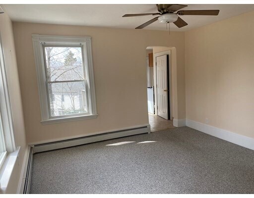 Building Photo - 11 Maple Ave