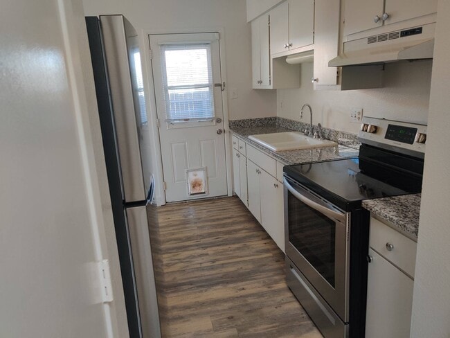 Building Photo - 3428 Corona Dr NW