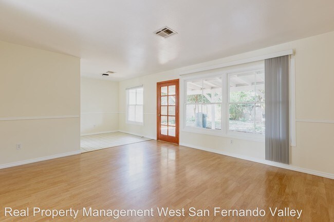 Foto del edificio - 4 br, 2 bath House - 8209 Jamieson Ave