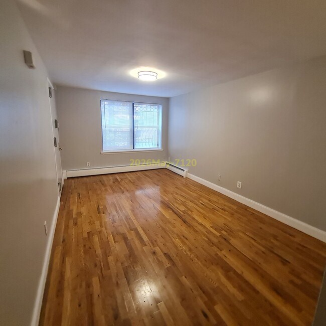 Foto del edificio - 138 W 132nd St