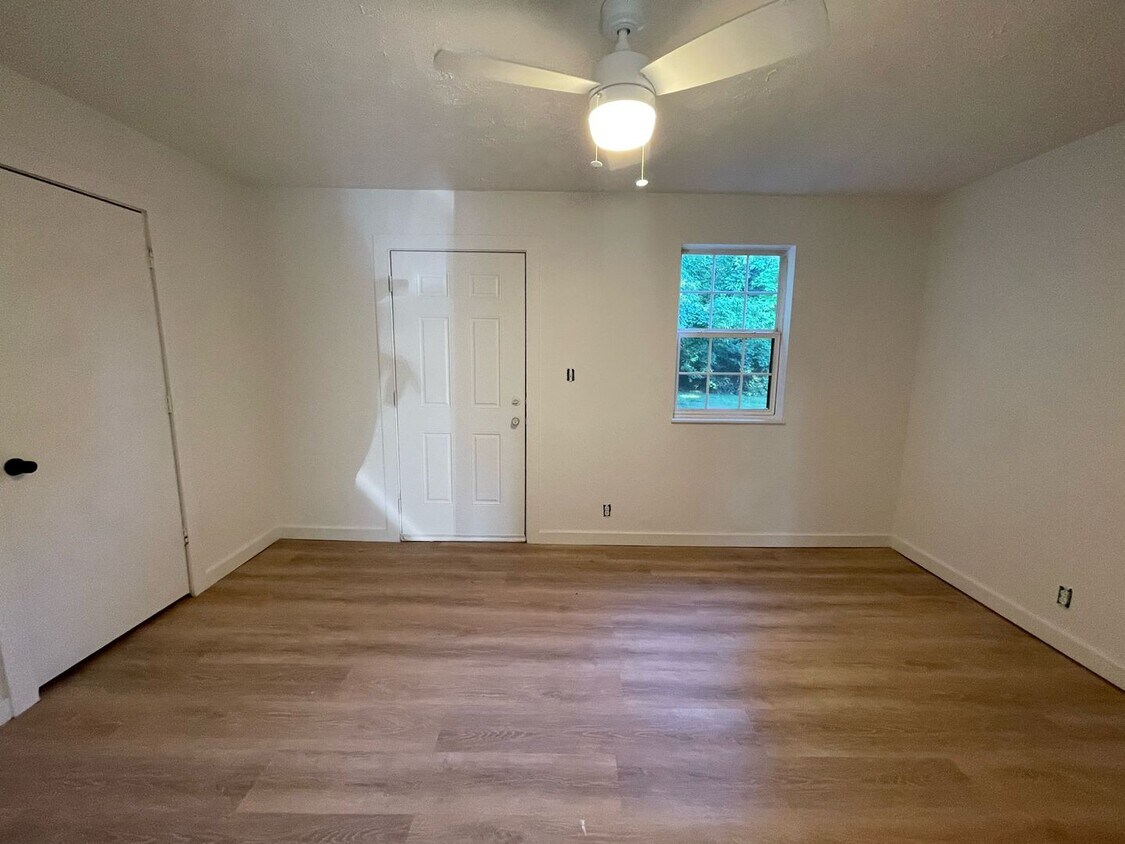 Foto del edificio - Knoxville 37920 - 1 bedroom, 1 bath apartm...