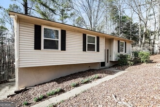 Building Photo - 3075 Flowers Dr