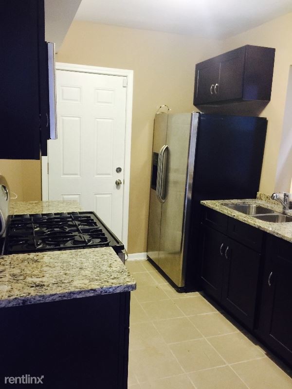 Foto del edificio - 1150 N Ridgeway Ave