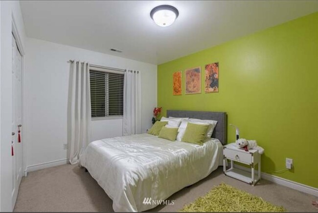 Foto del edificio - 3 Bed 2 bath in Bellingham