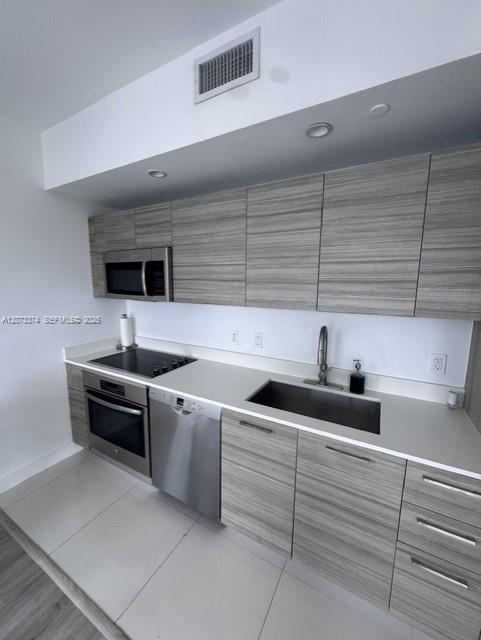 Foto del edificio - 121 NE 34th St