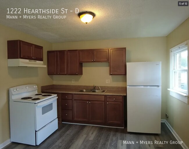 Building Photo - 1222 Hearthside St