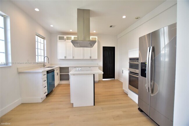 Foto del edificio - 3 br, 2 bath House - 2976 SW 16th St # 2976