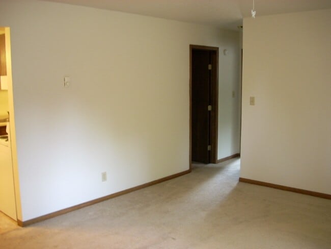 Building Photo - 225 1st St SW