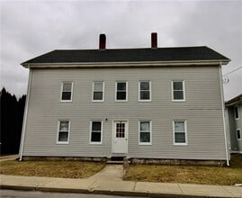 Building Photo - 43 Garden St