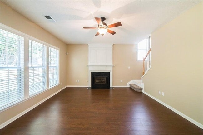 Foto del edificio - 3495 Ridgefair Dr