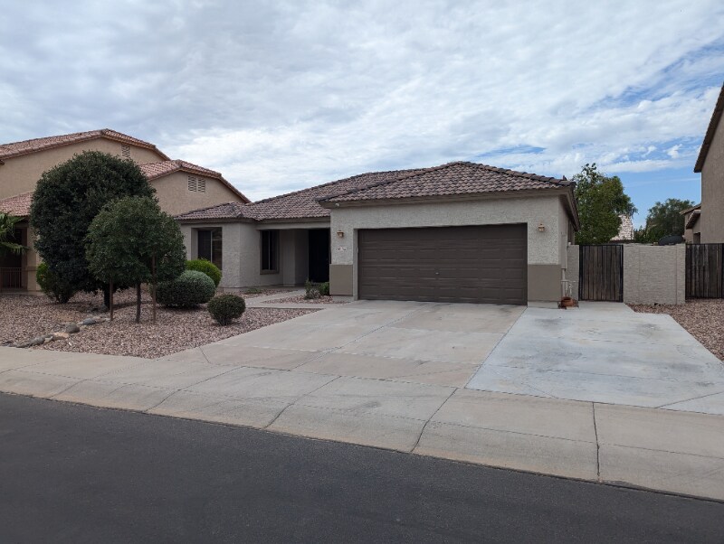 Foto principal - 1575 E Palo Verde Dr
