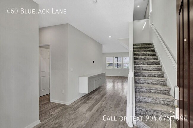 Foto del edificio - 460 Bluejack Ln