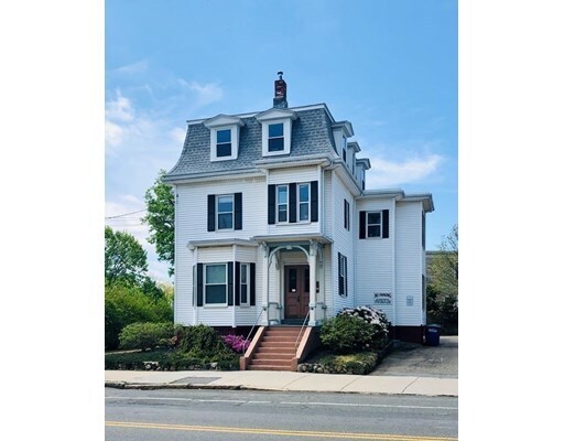 Building Photo - 20 Elm St