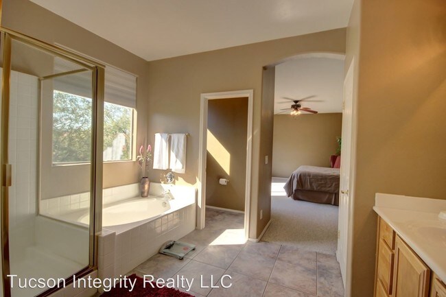 Building Photo - 3473 N Paseo de San Agustin